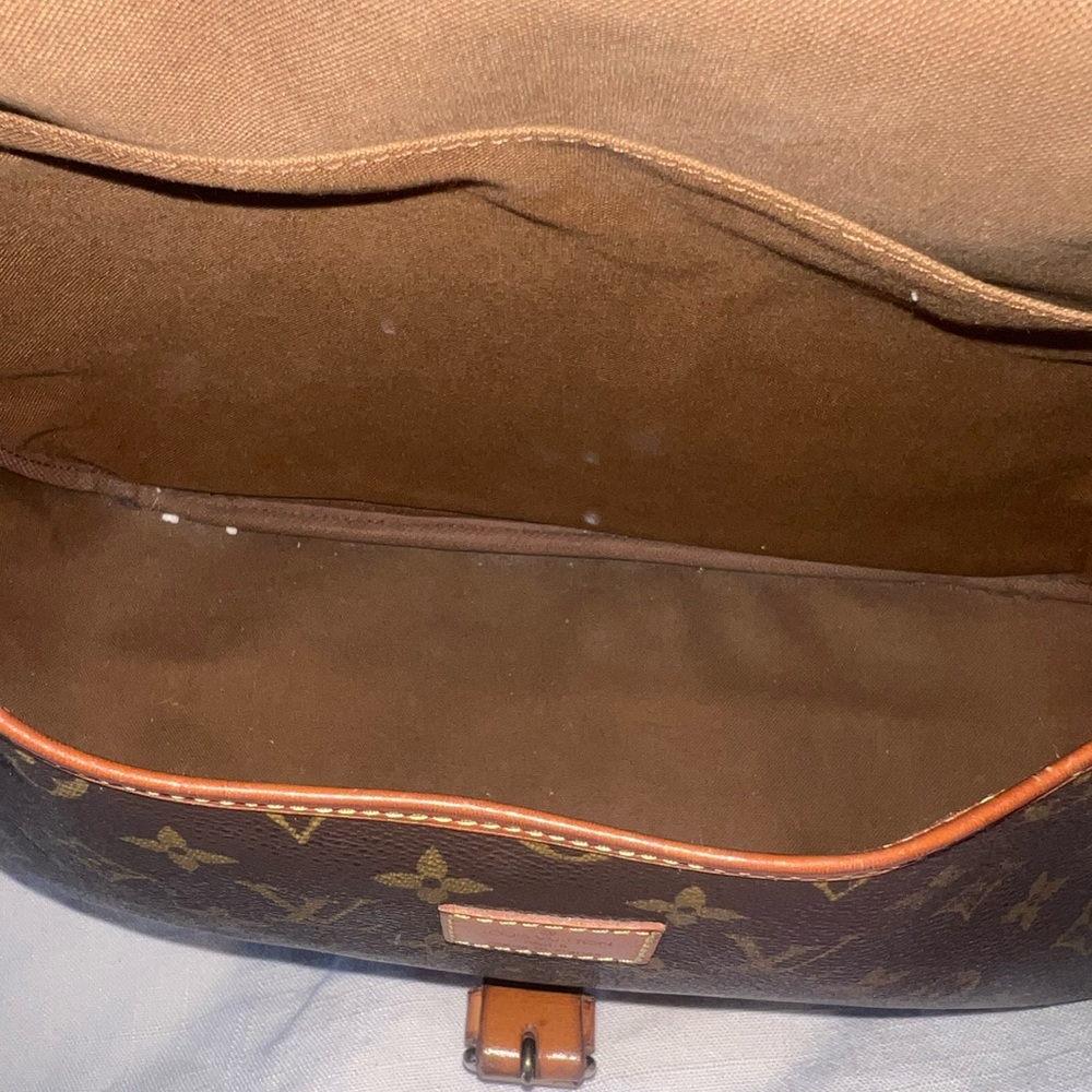 Louis Vuitton Brown Monogram Messenger Bag - Picture 8 of 11